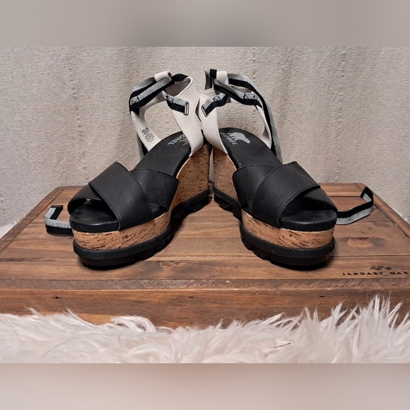 Sorel Joanie II High Ankle Lace Wedges Size 8.5 - Picture 2 of 8